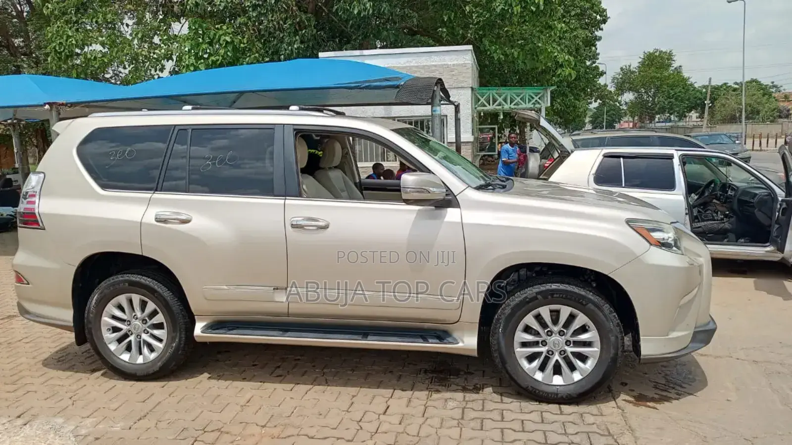 Lexus GX 460 Base 2018 Gold