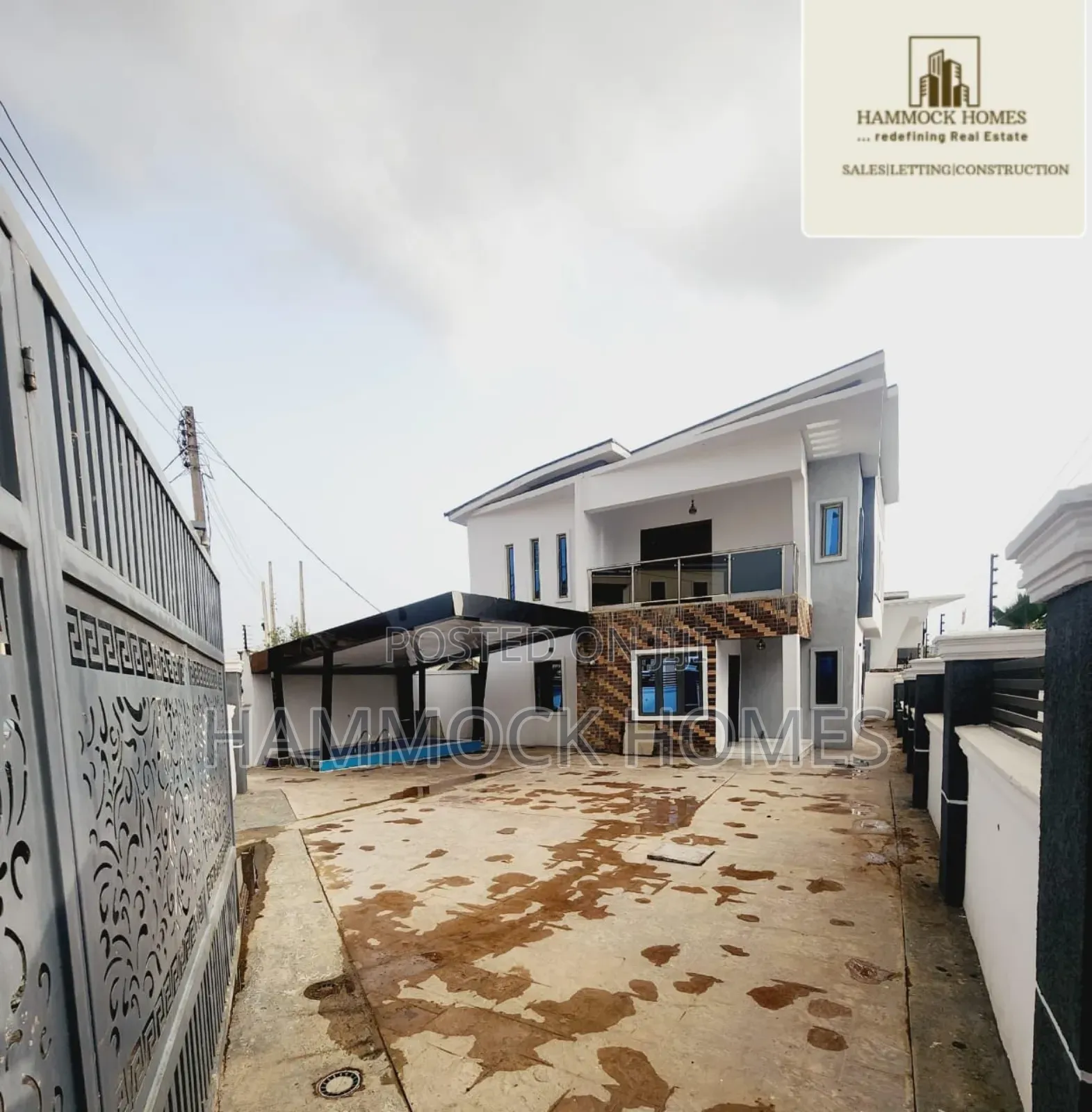 4bdrm Duplex in Oluyole Estate for sale