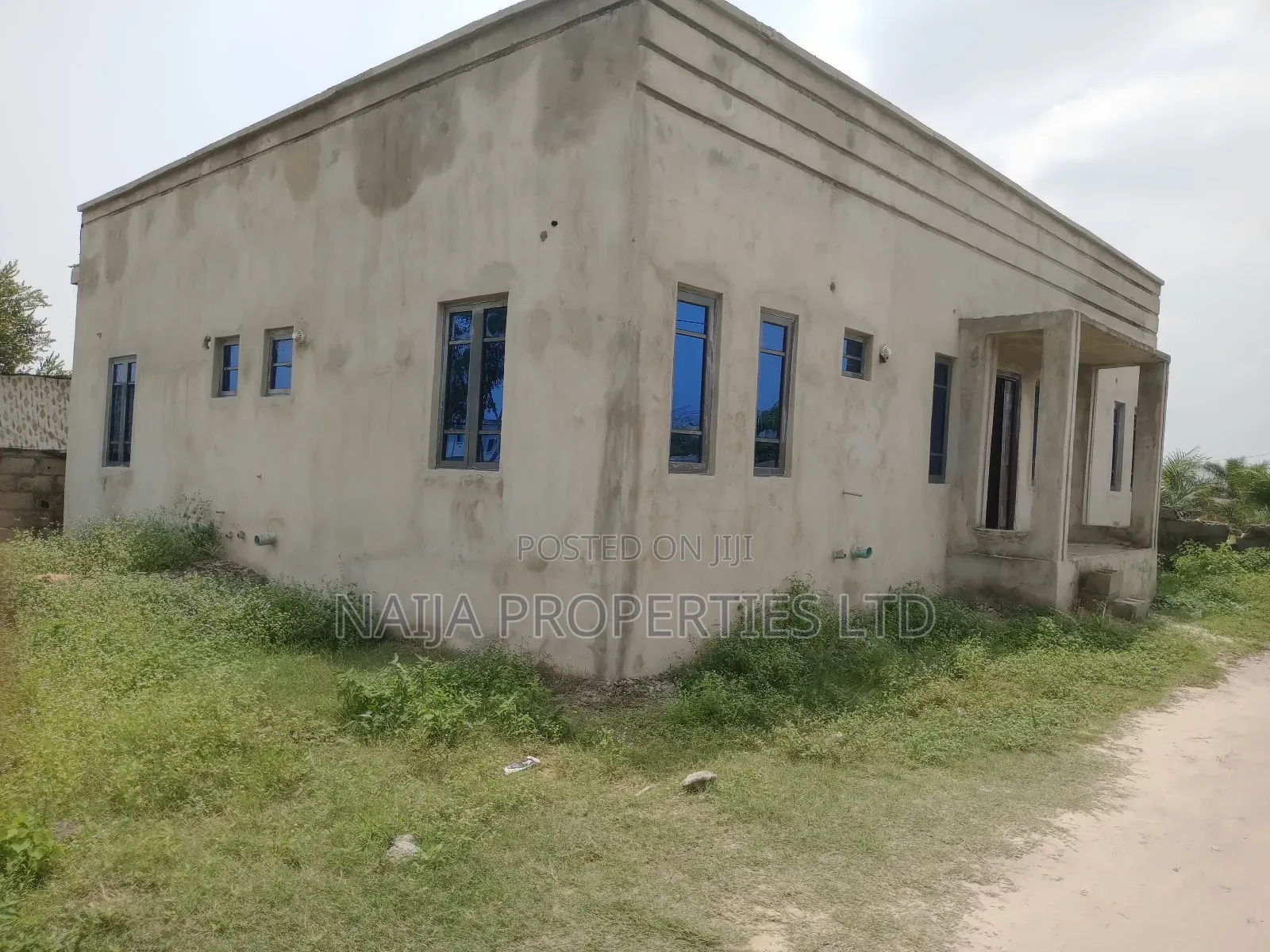 4bdrm Bungalow in Oribanwa Phase 2, Lakowe for sale