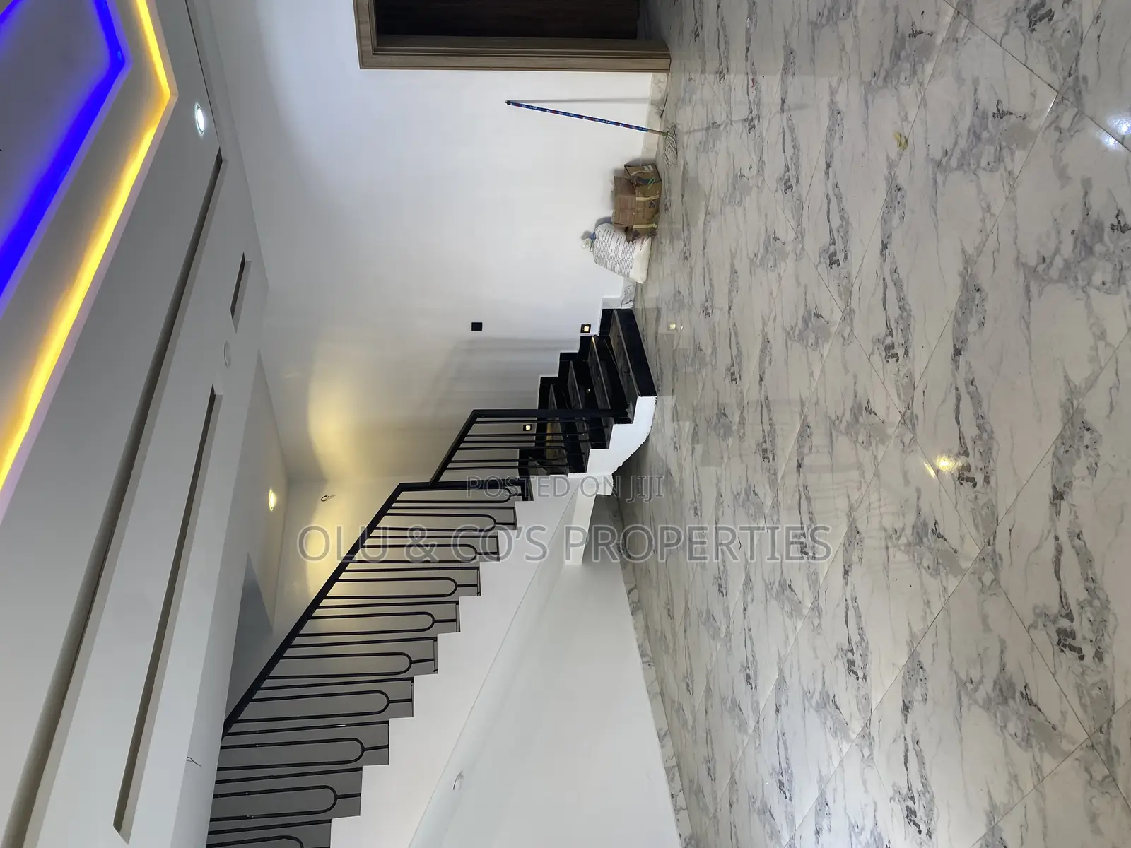 4bdrm Duplex in Palm Height Estate 🏡, Lugbe District for rent