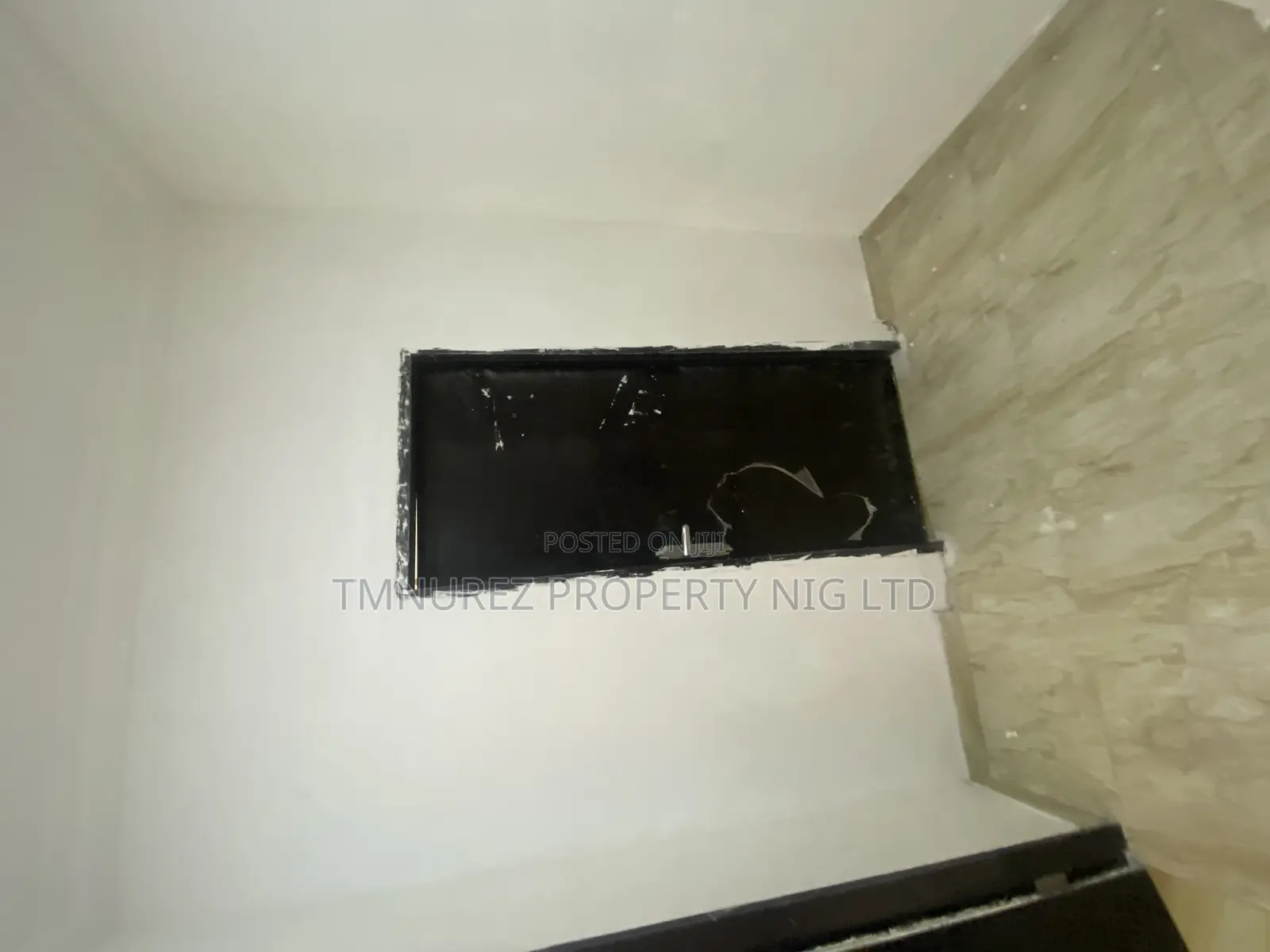 Studio Apartment in Chevron Drive for rent