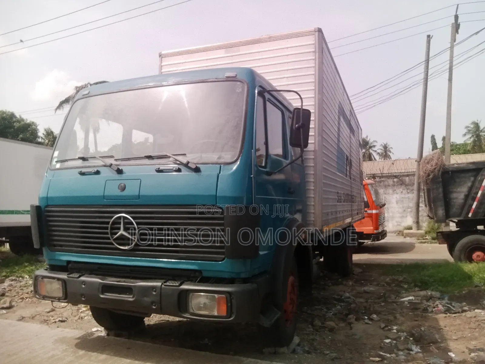 Mercedes Benz 1127