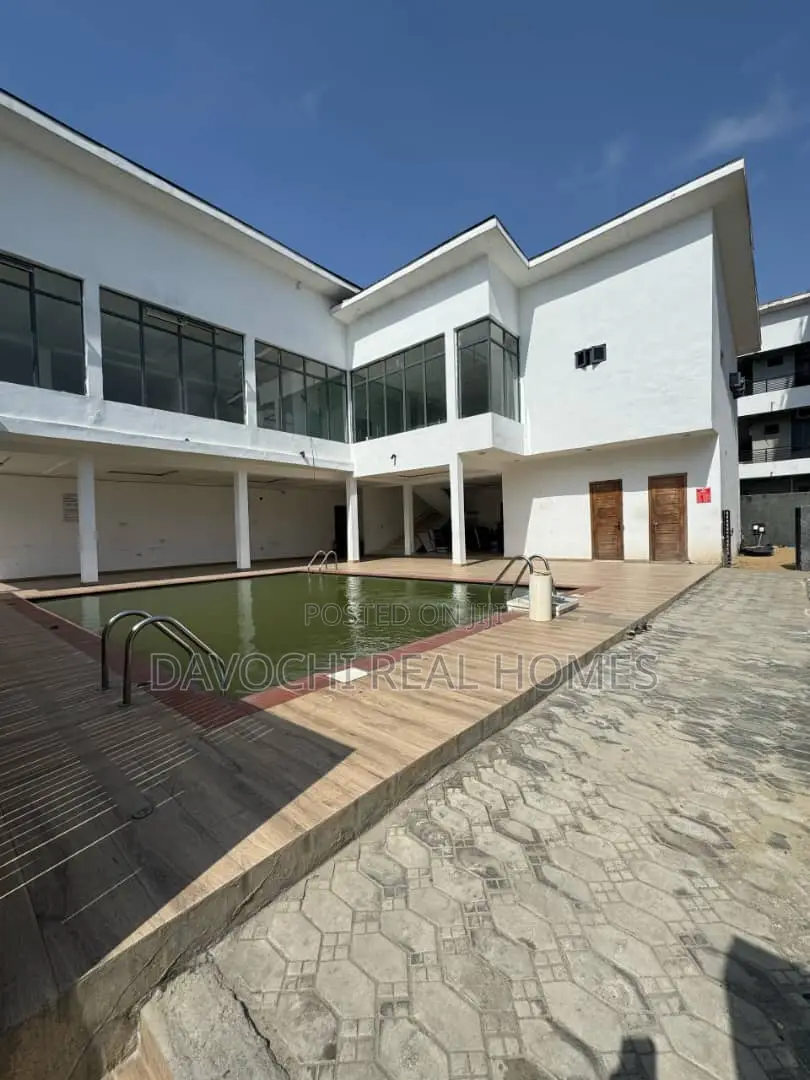 4bdrm Penthouse in Ikate for rent