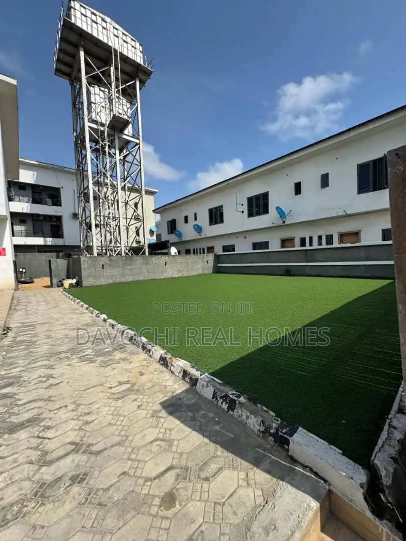 4bdrm Penthouse in Ikate for rent