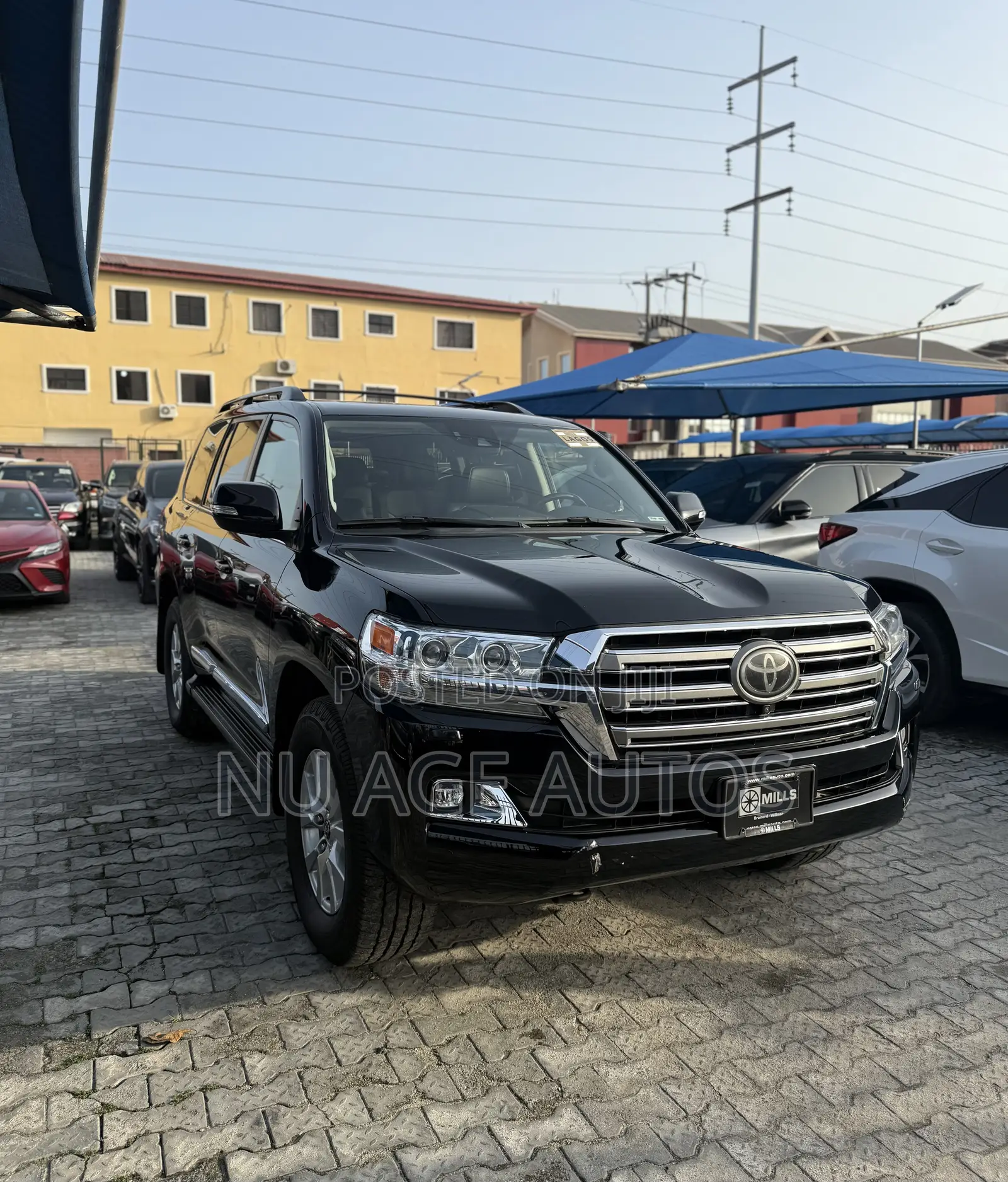 Toyota Land Cruiser 5.7 V8 GXR 2016 Black