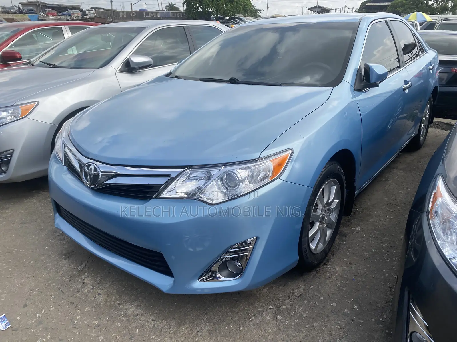Toyota Camry LE 4dr Sedan (2.5L 4cyl 6A) 2013 Blue
