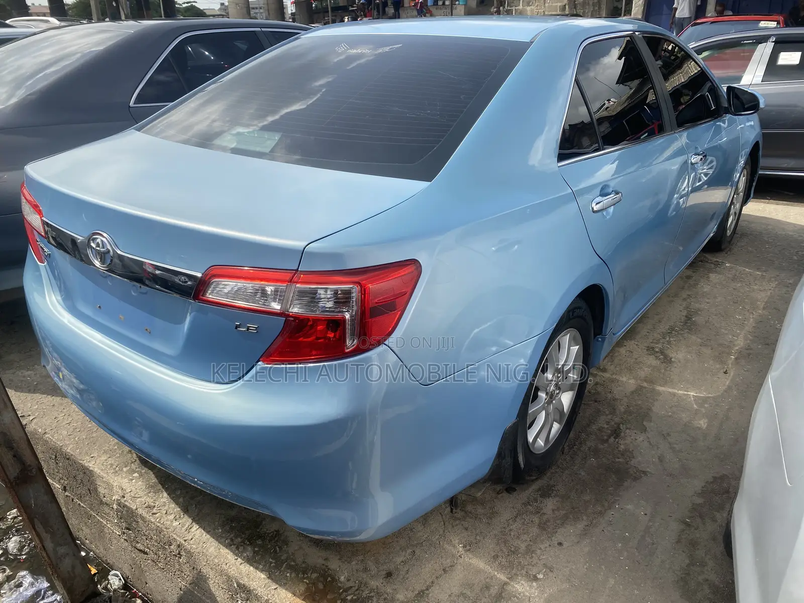 Toyota Camry LE 4dr Sedan (2.5L 4cyl 6A) 2013 Blue