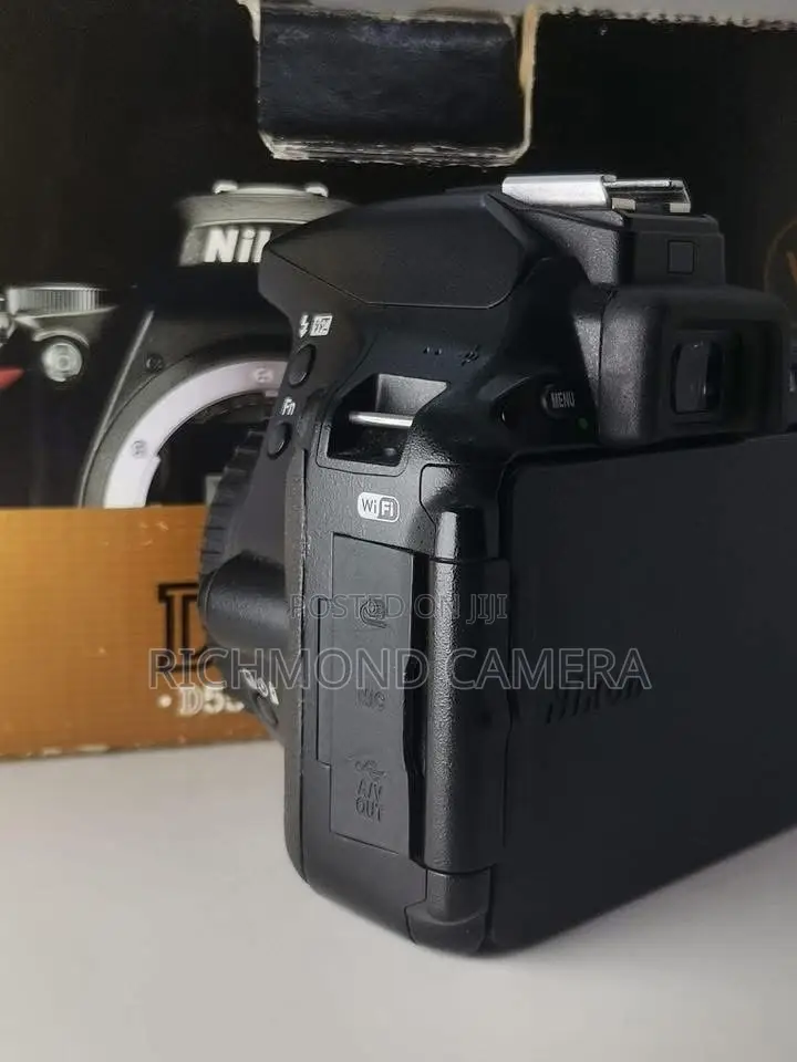 Nikon D5500 With 18-55mm