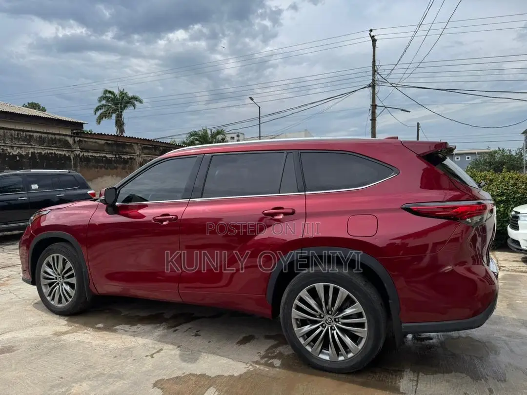 Toyota Highlander Platinum 2021 Burgundy
