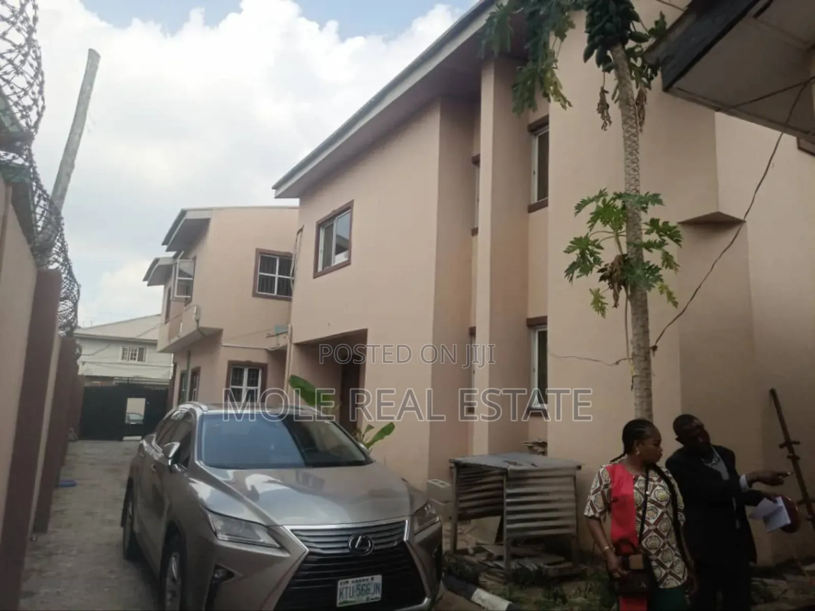 Furnished 1bdrm Block of Flats in Leki Phase 1 for sale