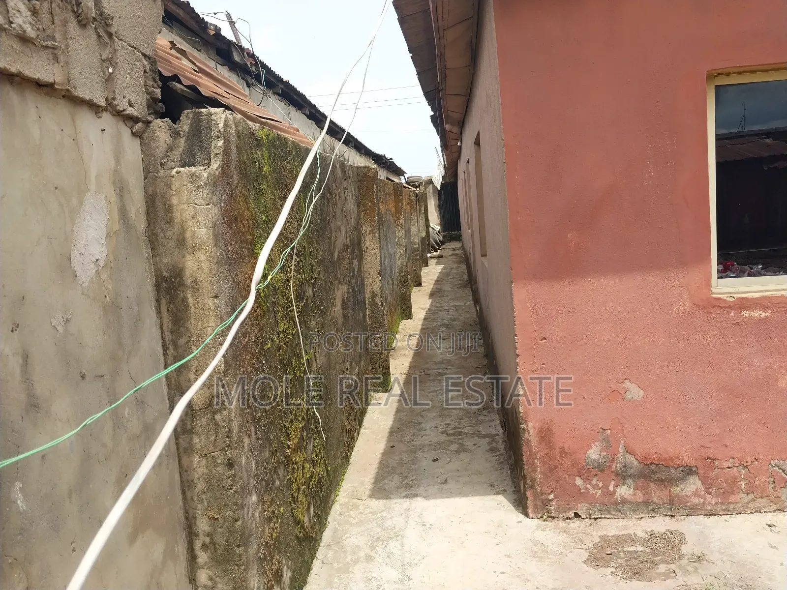 Furnished 1bdrm Block of Flats in Leki Phase 1 for sale
