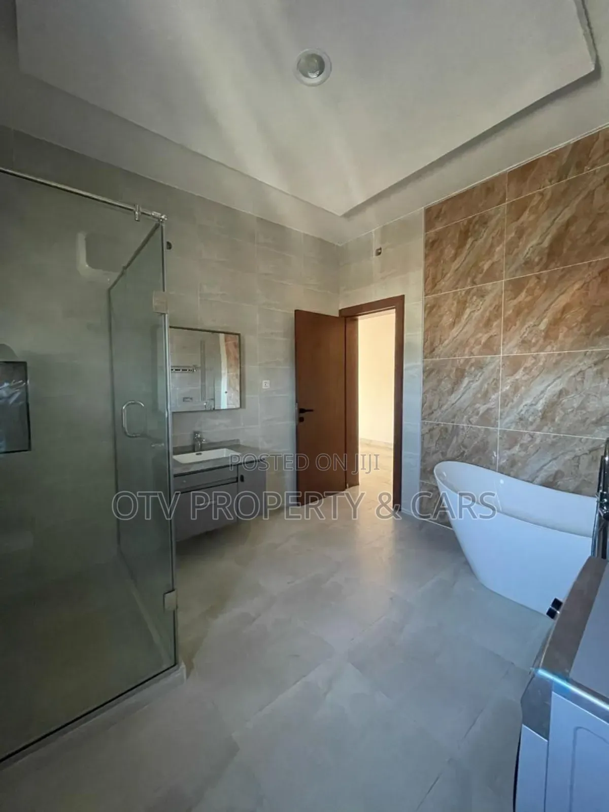 Furnished 5bdrm Duplex in Lekki Phase 1 for sale