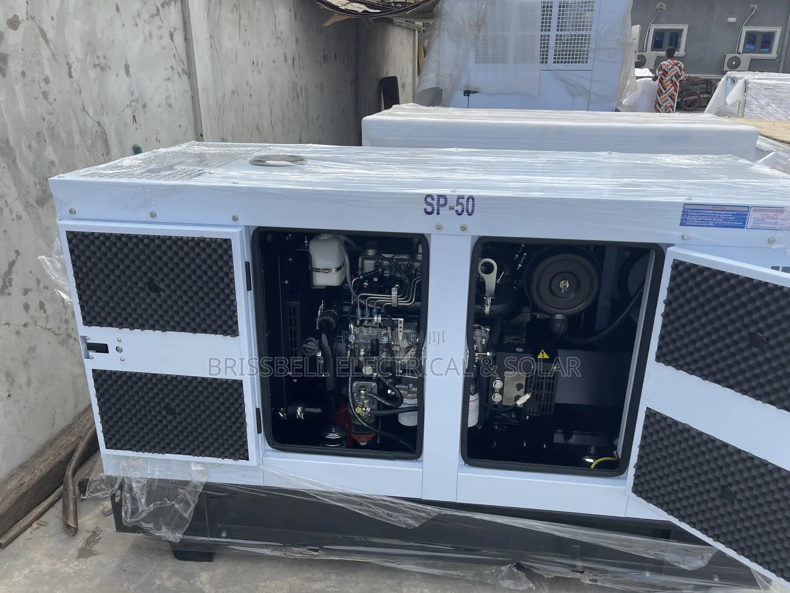 Original England Perkins Soundproof Diesel Generator 50kva