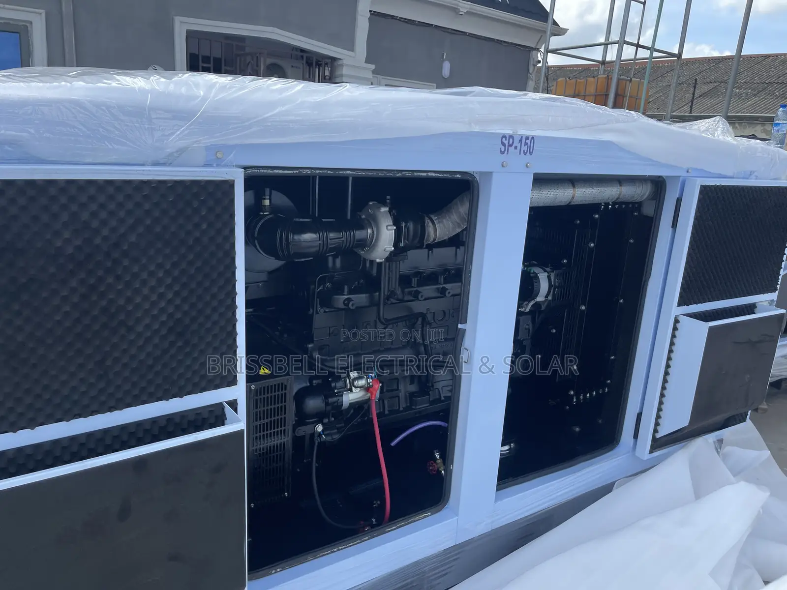 Original England Perkins Soundproof Diesel Generator150kva