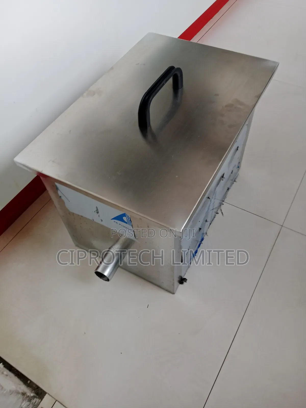Fat Trap to Manage Kitchen Waste