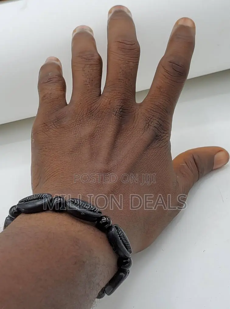 All Black Cowry Stylish Men's Unique Bracelet