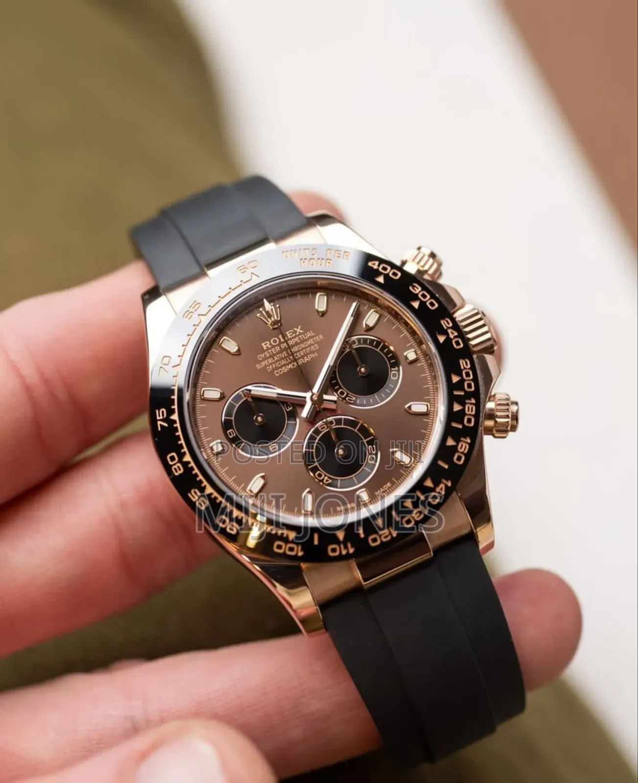 "Rose Gold Daytona Replica Watch With Rubber Strap"