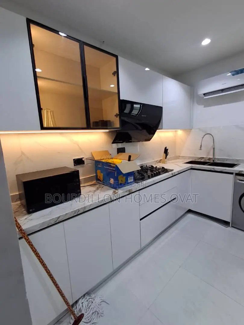 Furnished 4bdrm Maisonette in Lekki Phase 1 for rent