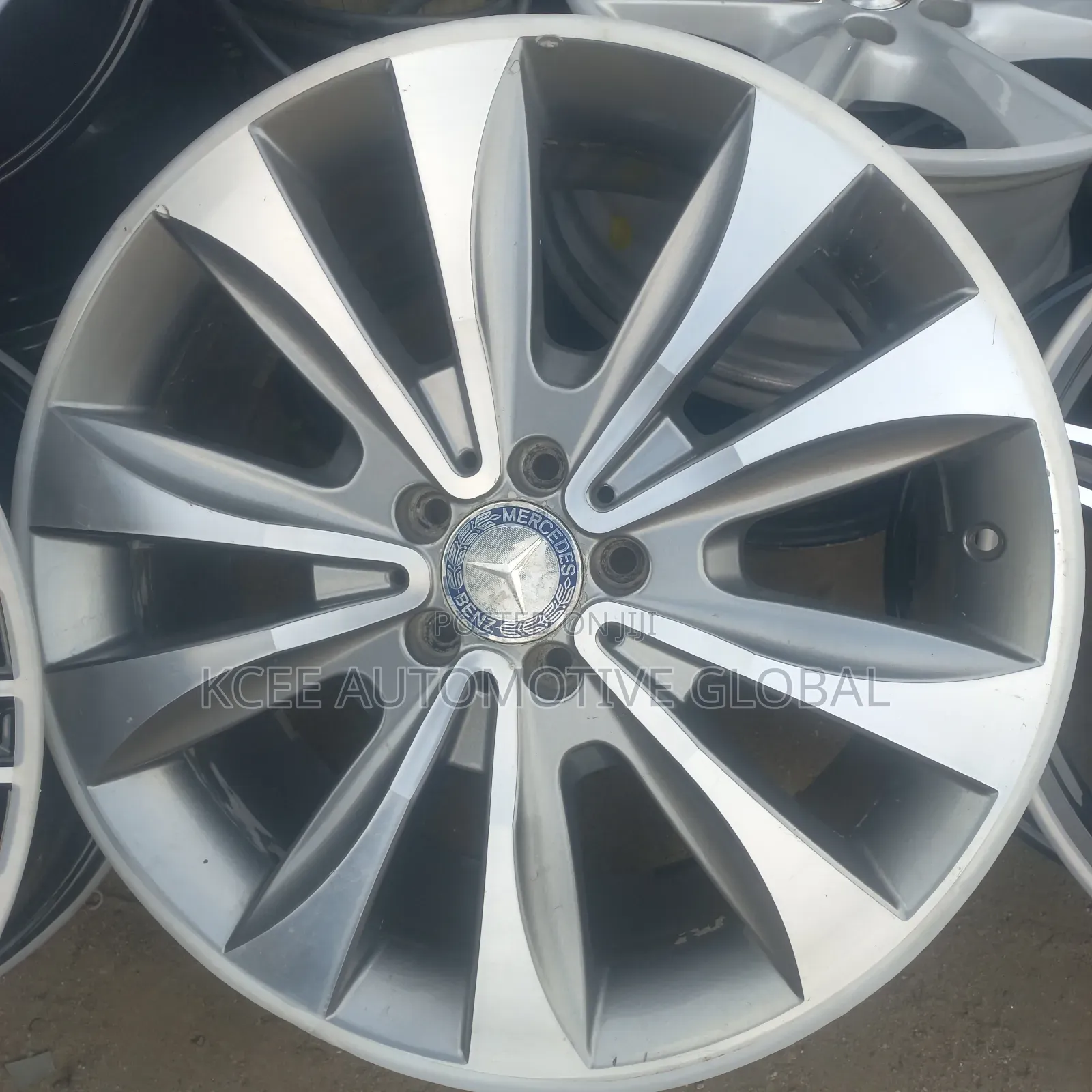 Mercedes Gl-500 20"Inches Rim