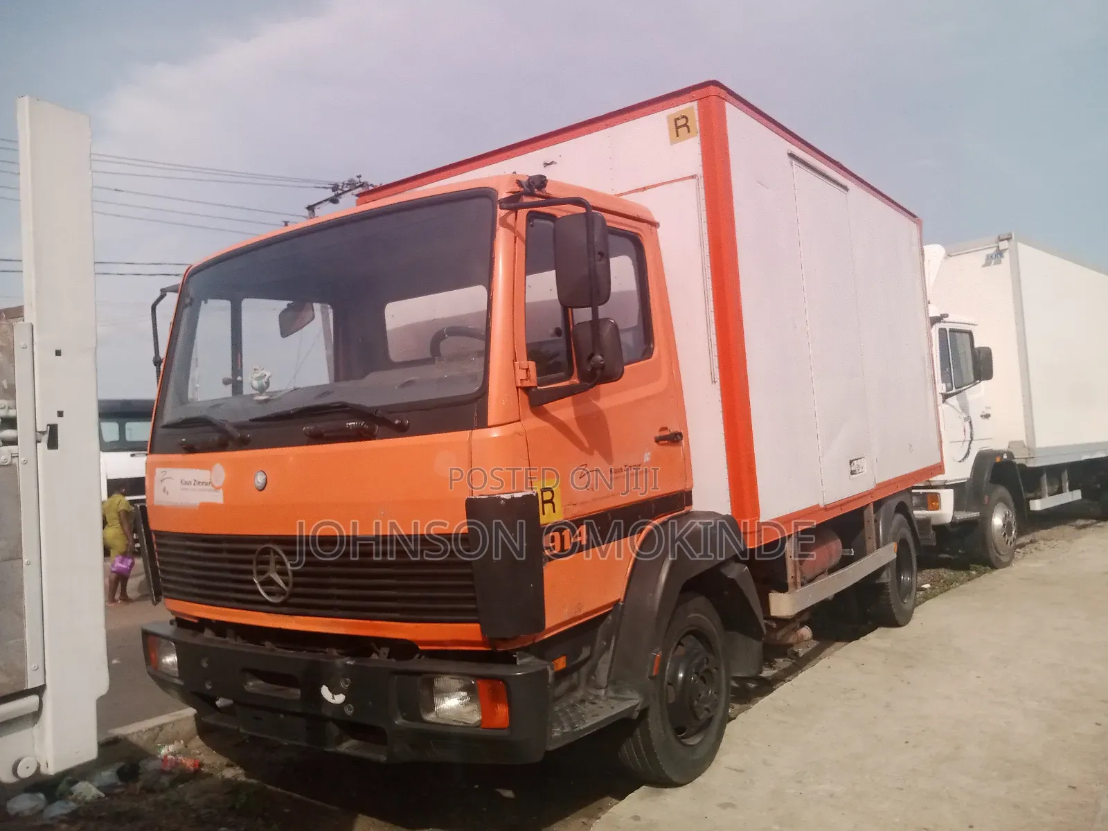 Mercedes 814 Container Body