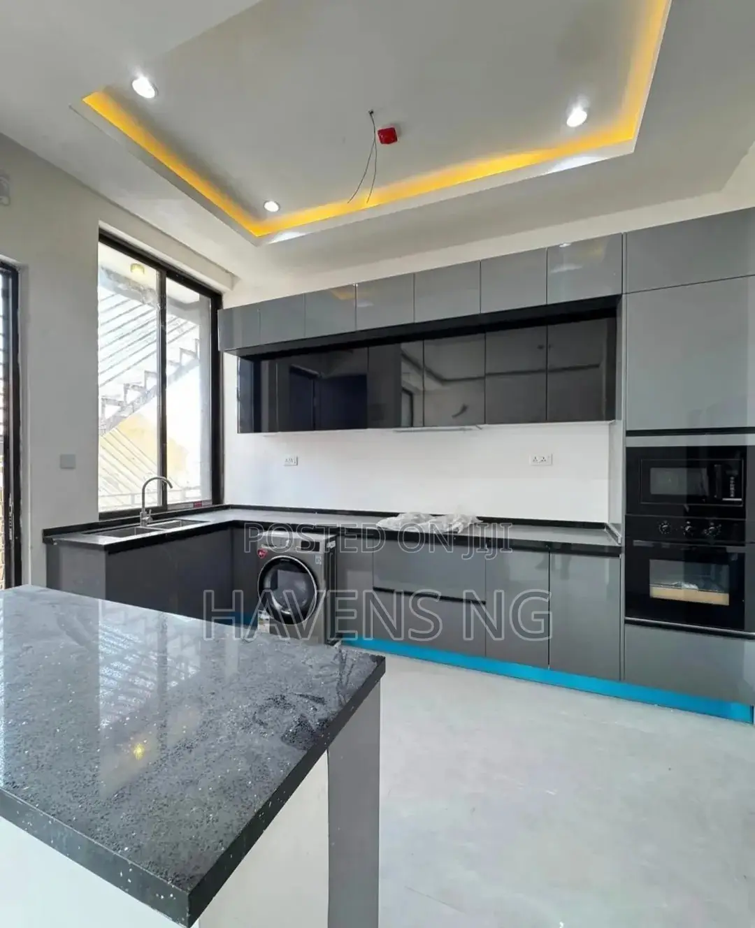 3bdrm Duplex in Lekki Phase 1 for sale