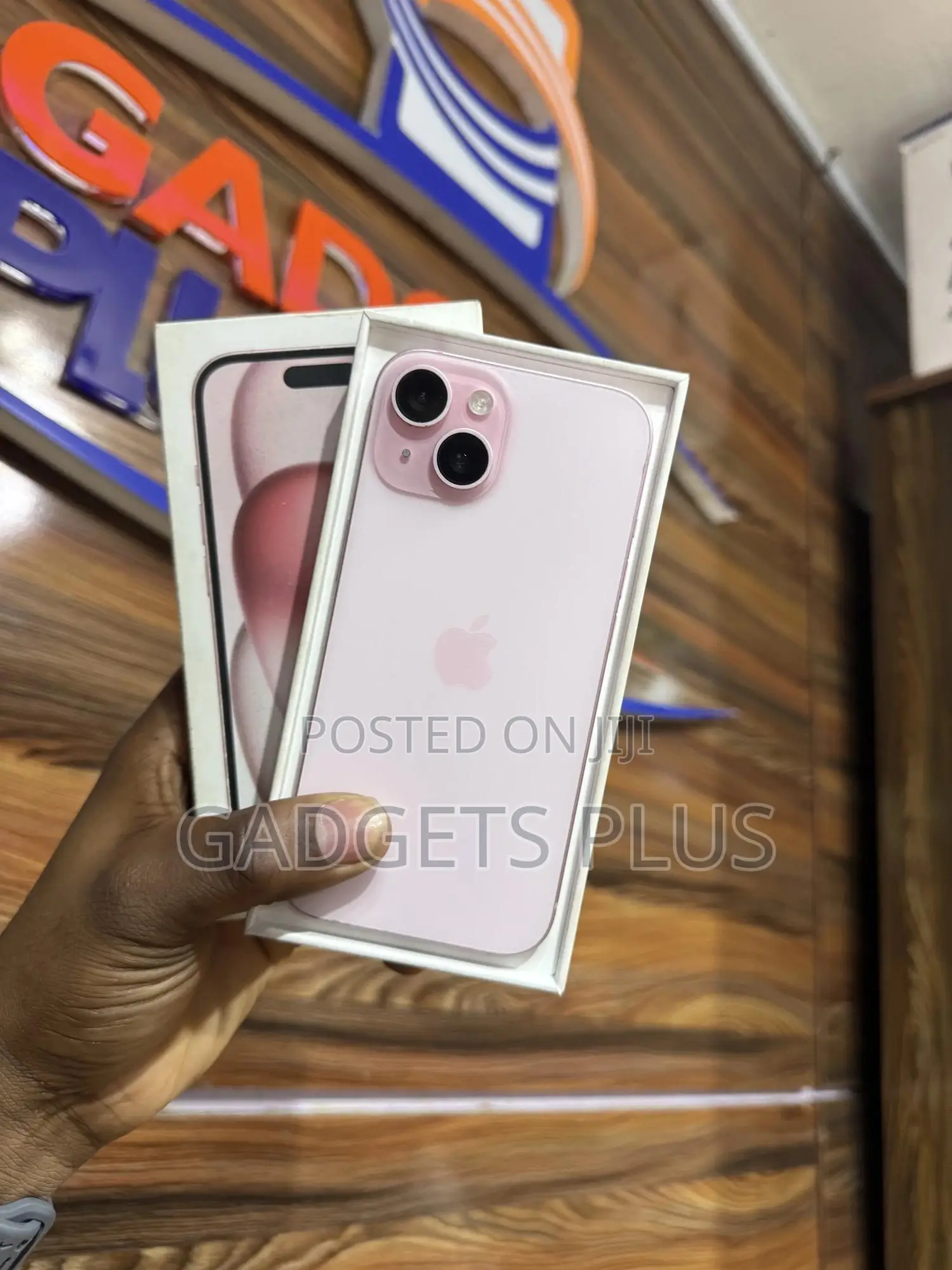 Apple iPhone 15 128 GB Pink