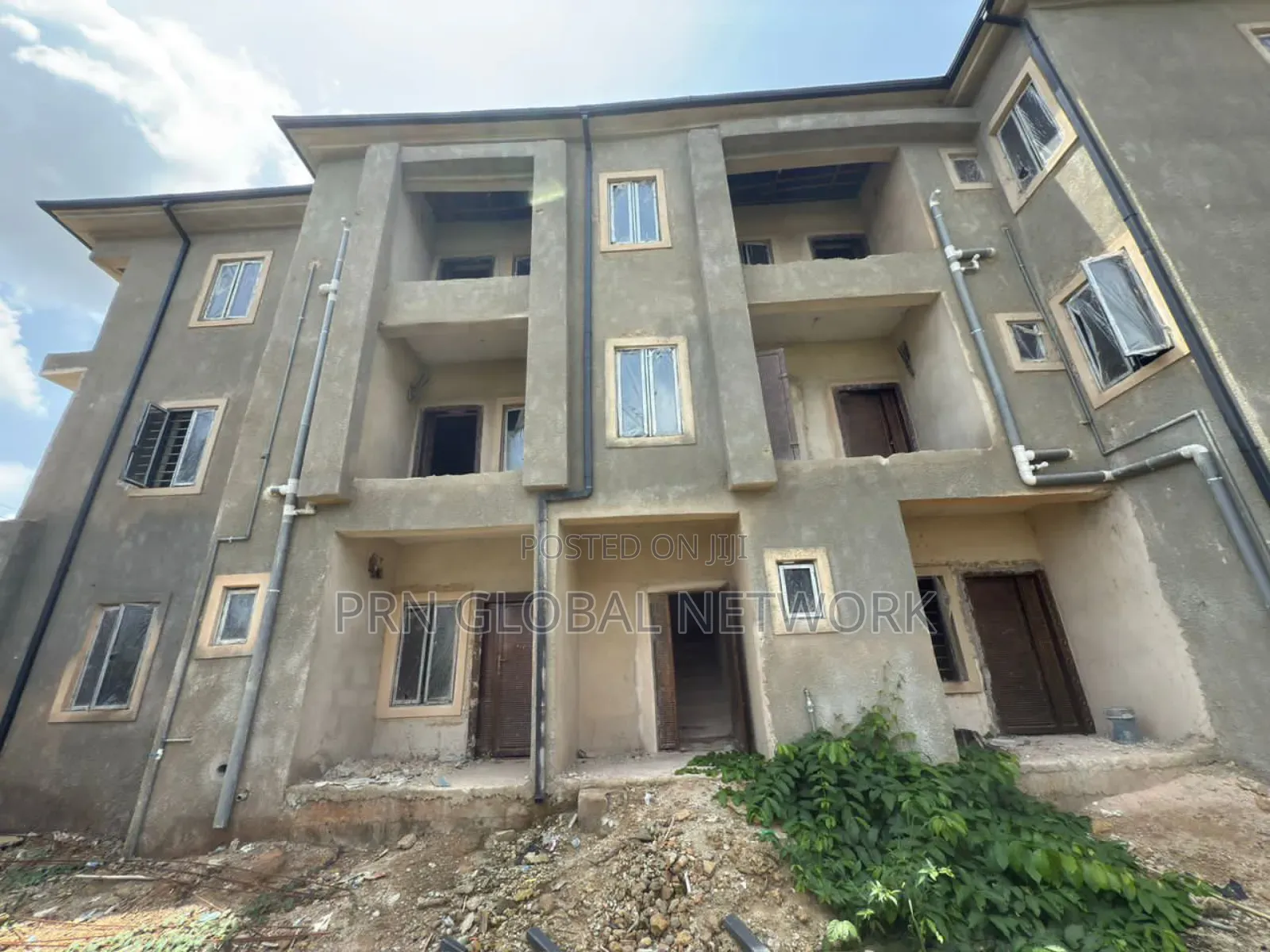 3bdrm Block of Flats in Hilltop Estate, Owerri for sale