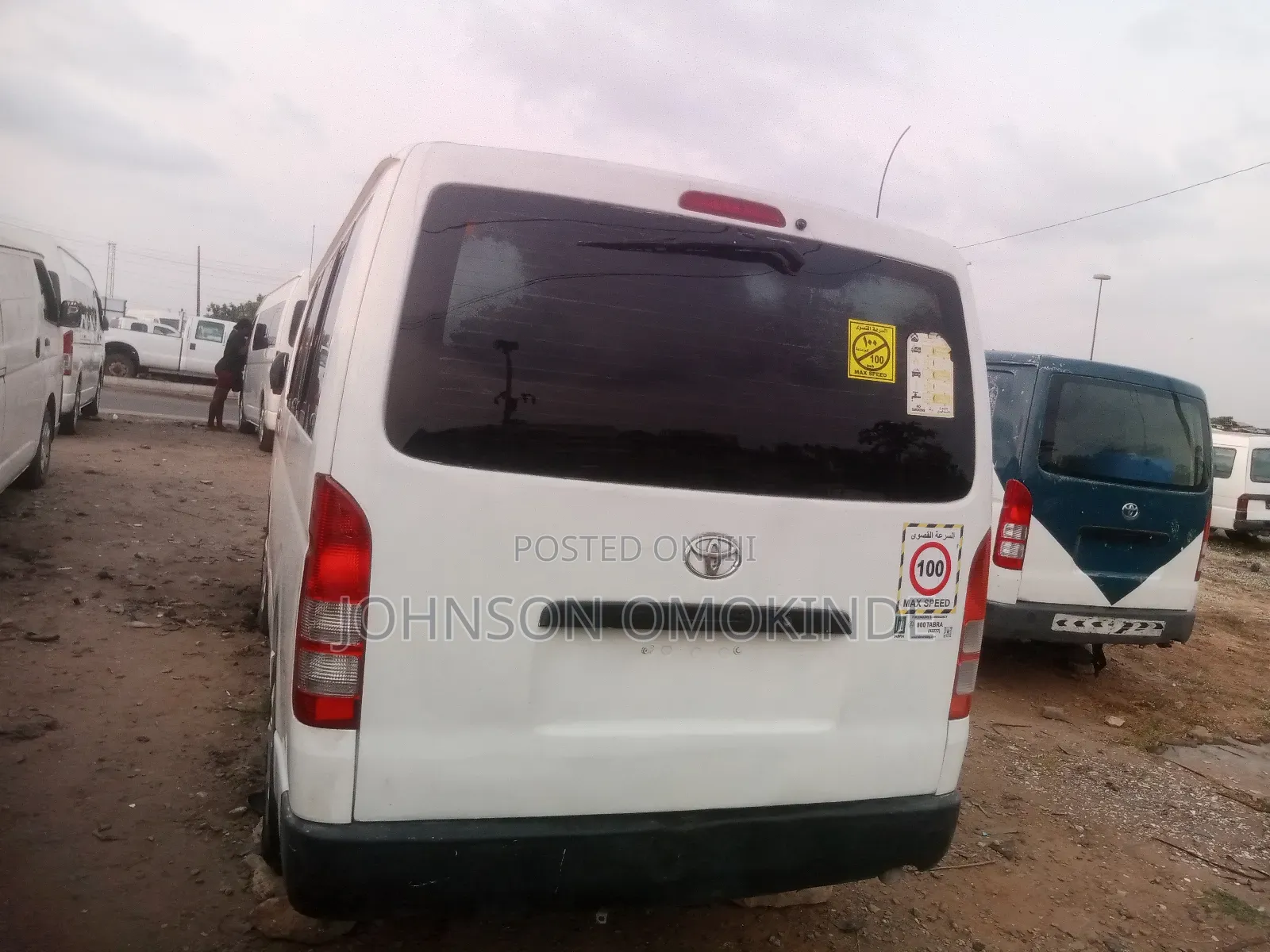 Toyota HiAce 2010 White