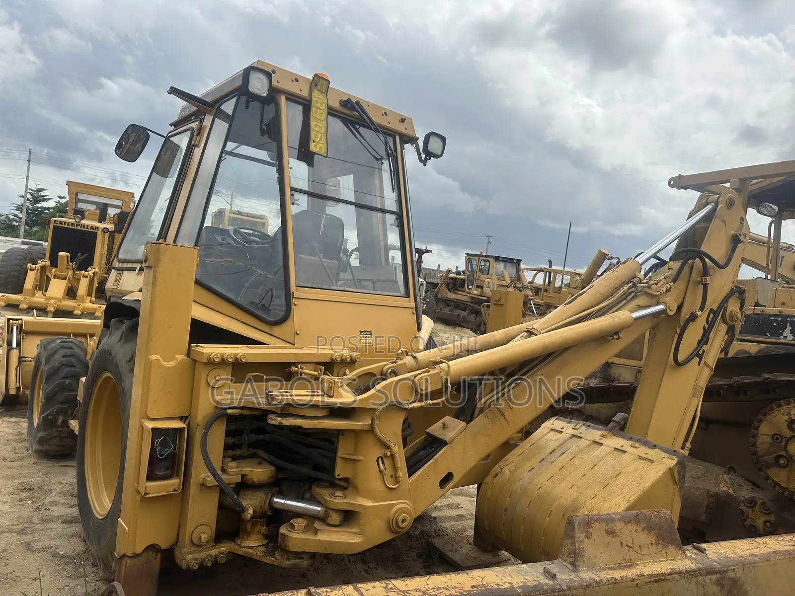 Tokunbo Caterpillar Backhoe