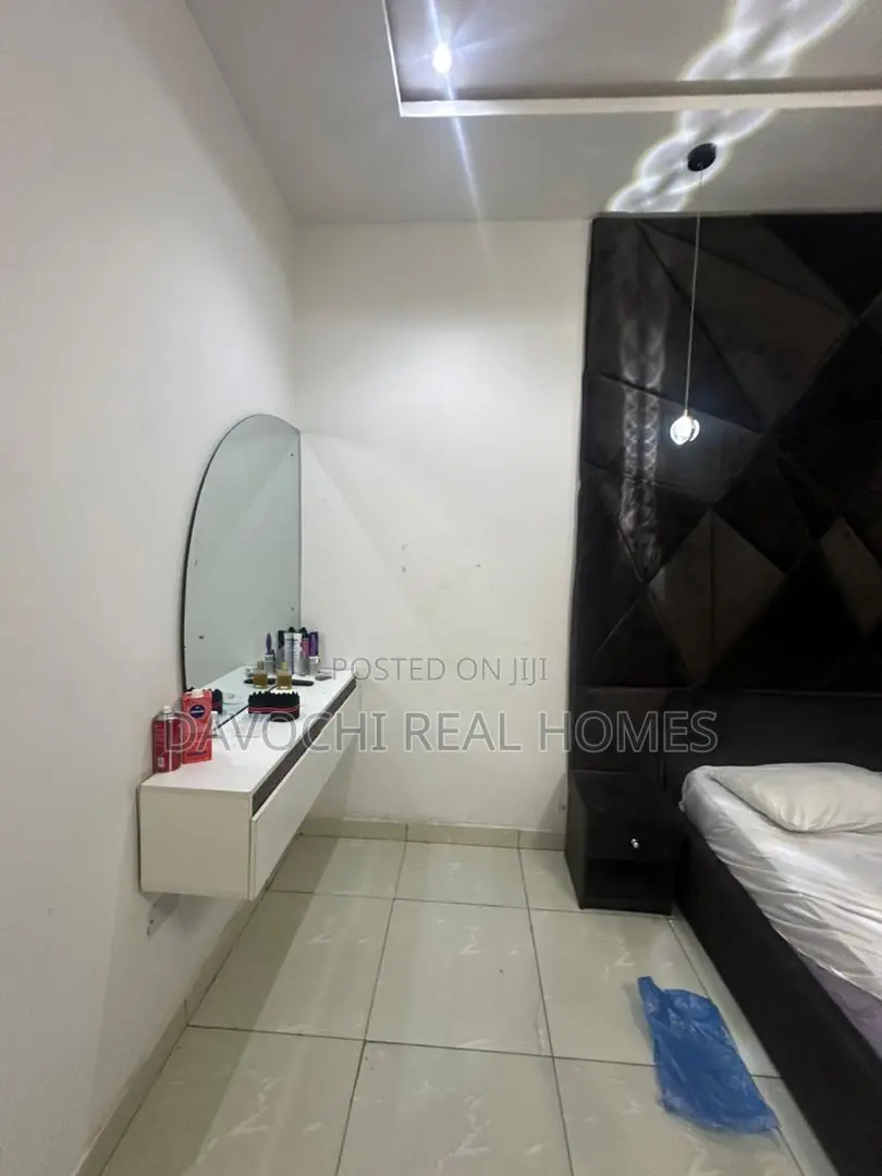 Furnished 4bdrm Apartment in Orchid Road, Lekki Phase 2 for rent