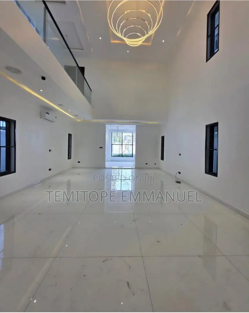 Furnished 5bdrm Duplex in Lekki Phase 1 for sale