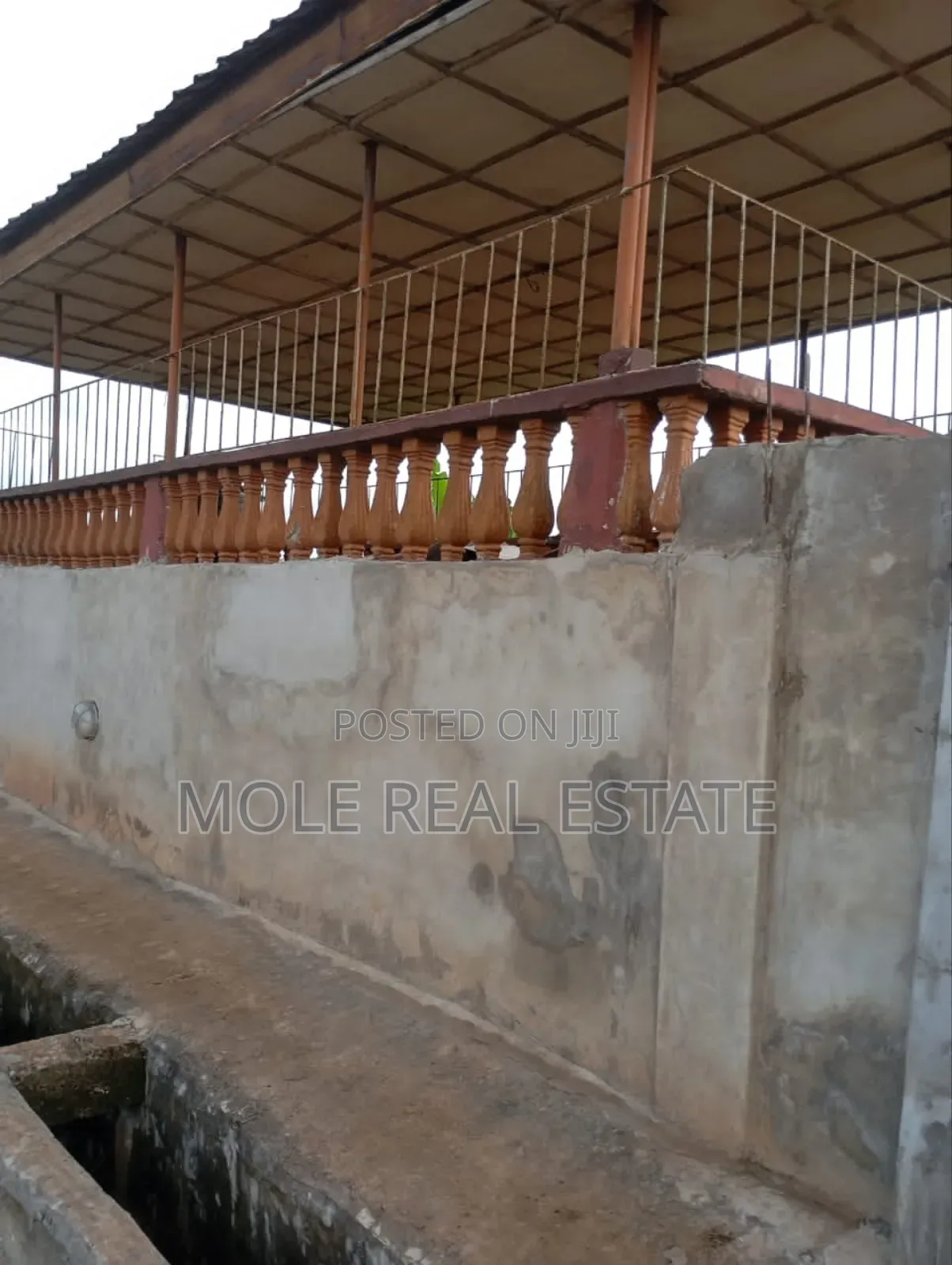 4bdrm Bungalow in Iyewo Estate Lasu, Iba / Ojo for sale