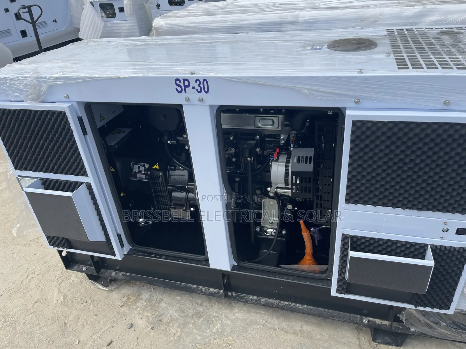 Original England Perkins Soundproof Diesel Generator 30kva