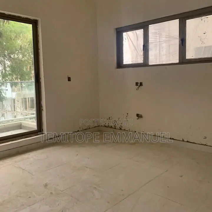 5bdrm Townhouse / Terrace in Banana Island for rent