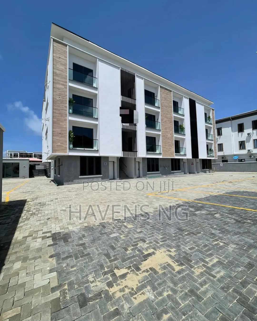 2bdrm Duplex in Lekki Phase 1 for sale