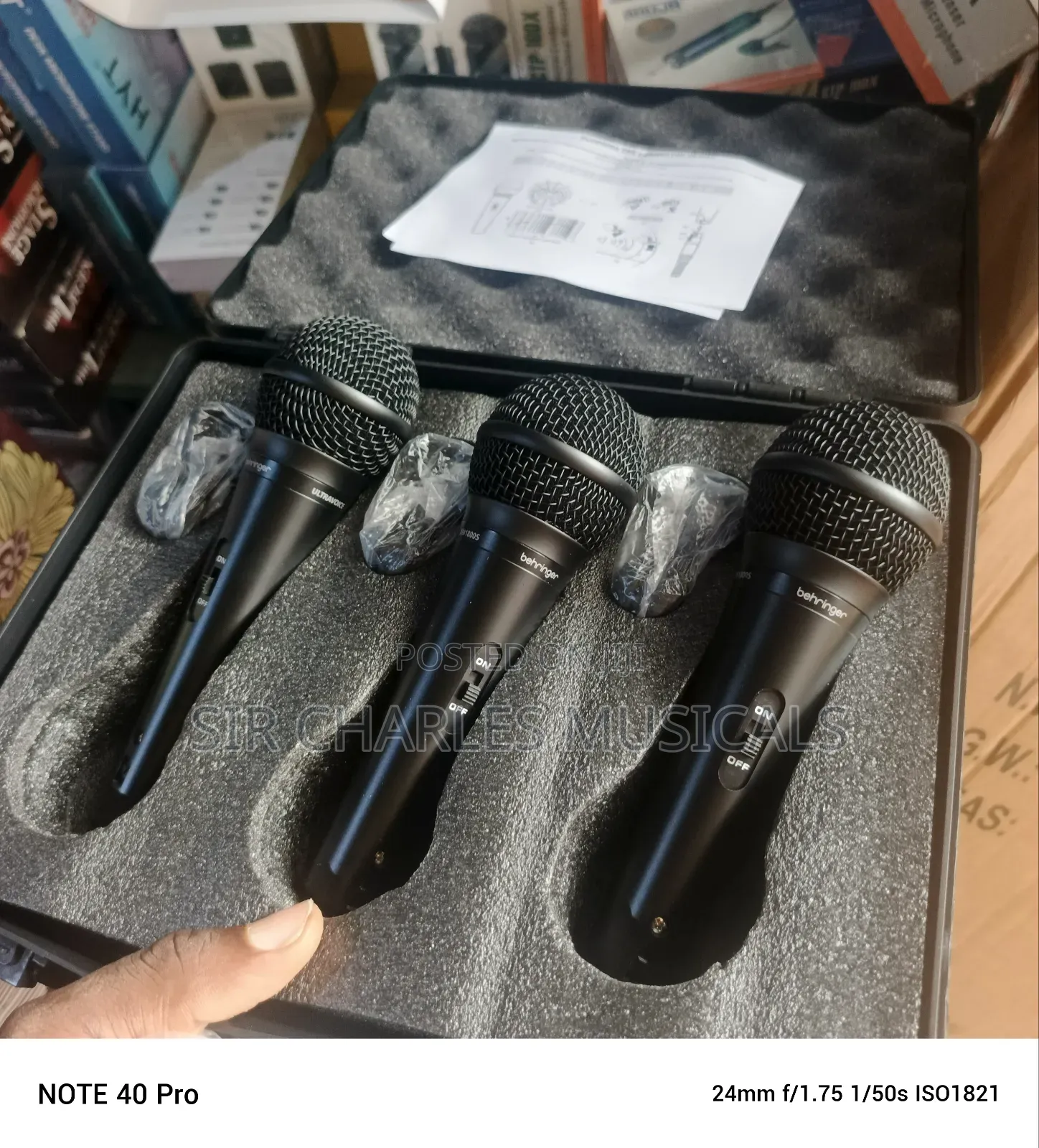 Behringer Ultravoice Xm1800s Professional Wired Microphone