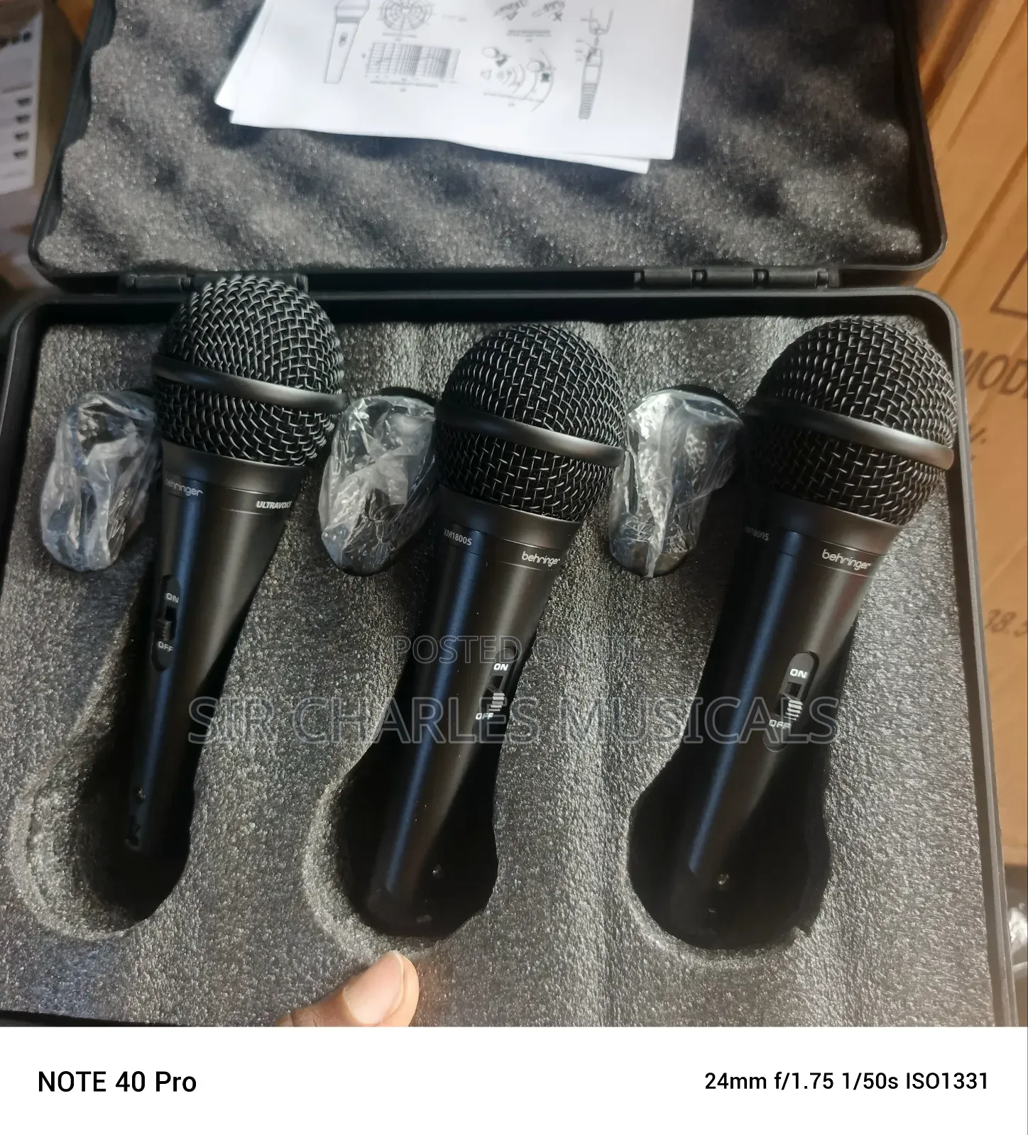 Behringer Ultravoice Xm1800s Professional Wired Microphone