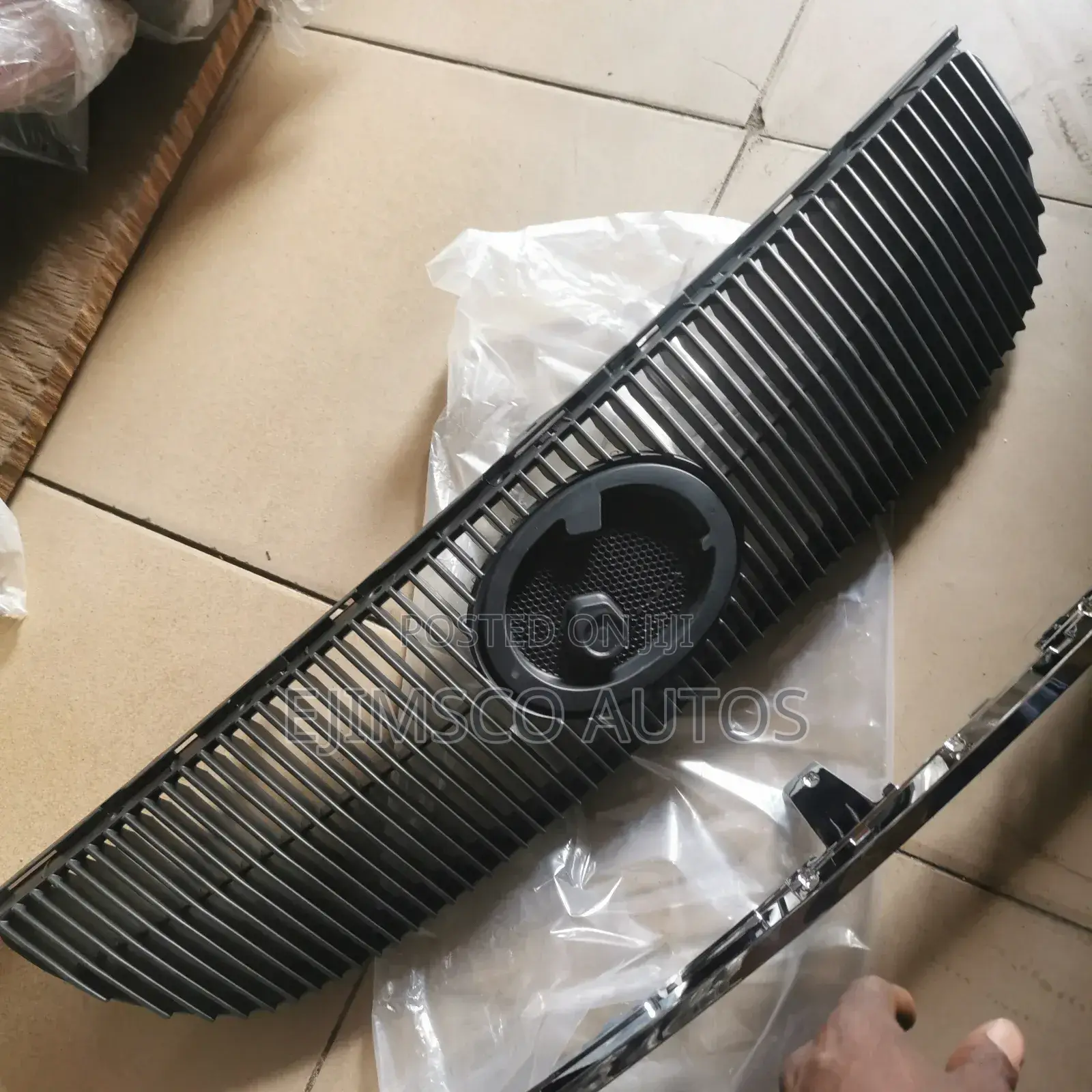 Front Grill and Chrome Gx 2007 - 2009 Model
