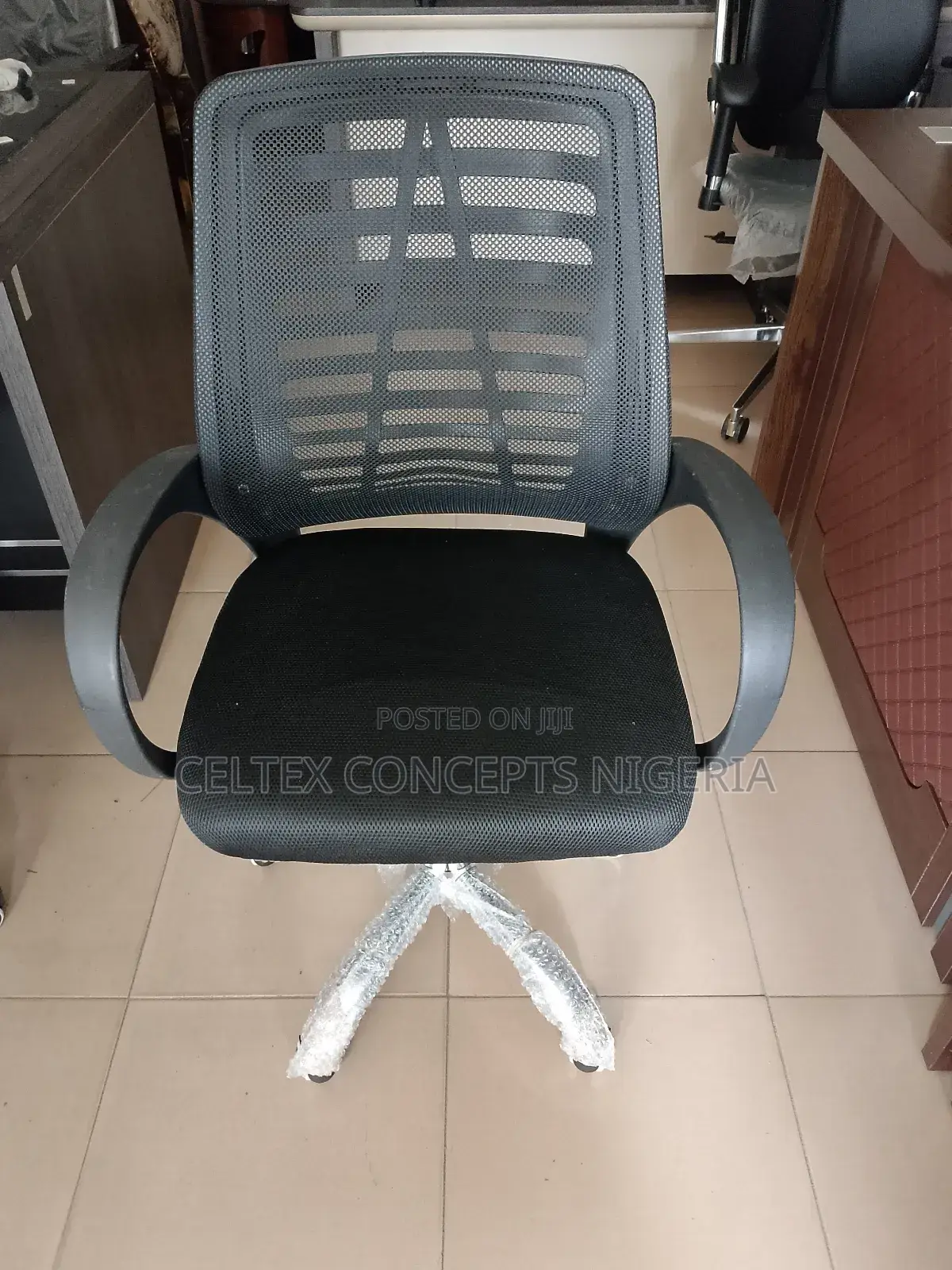 Adjustable Swivel Chair