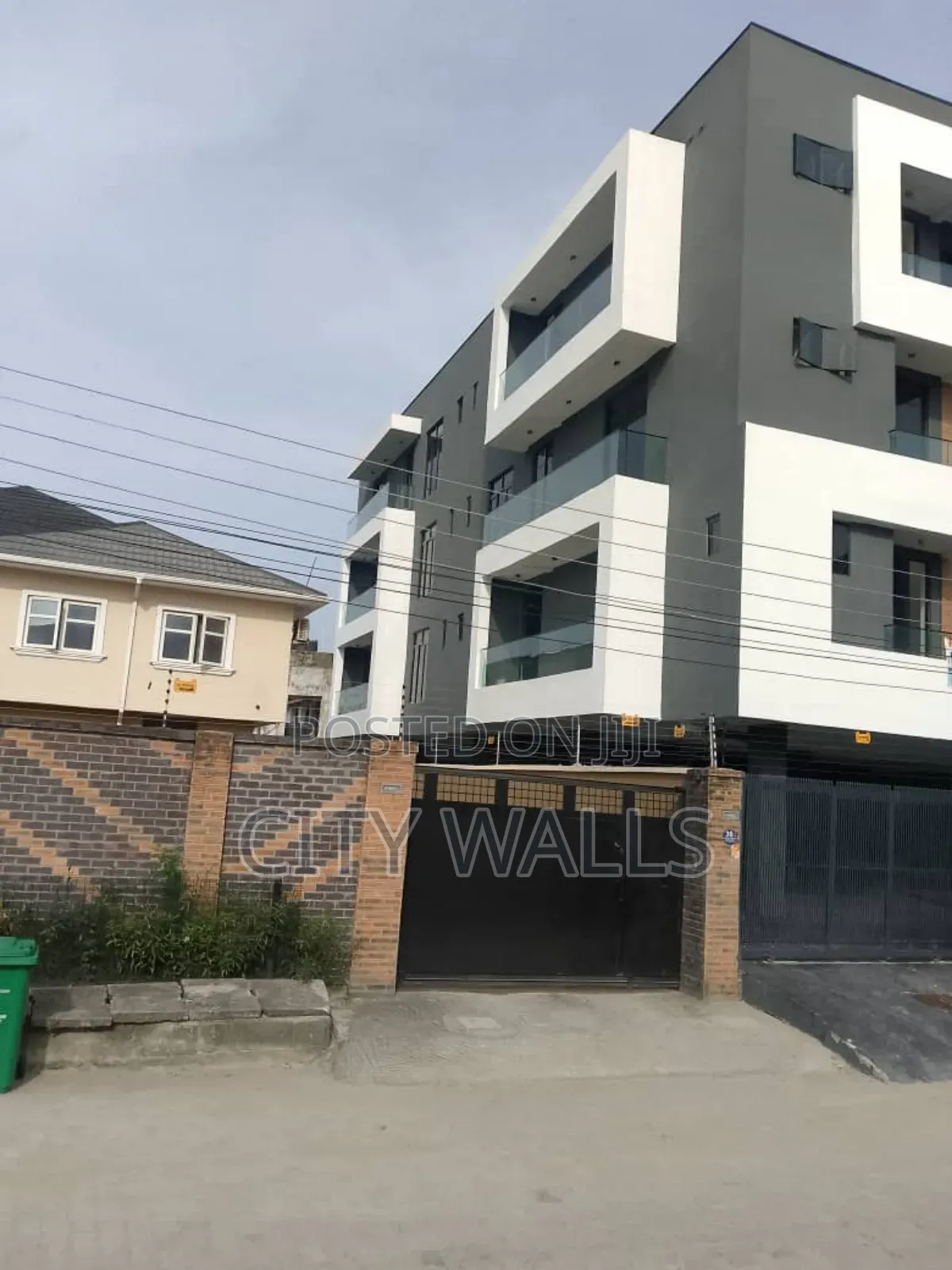2bdrm Block of Flats in Ikate-Elegushi for rent