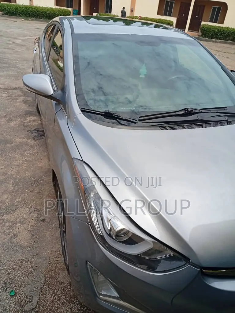 Hyundai Elantra Limited 4dr Sedan (1.8L 4cyl 6A) 2014 Silver