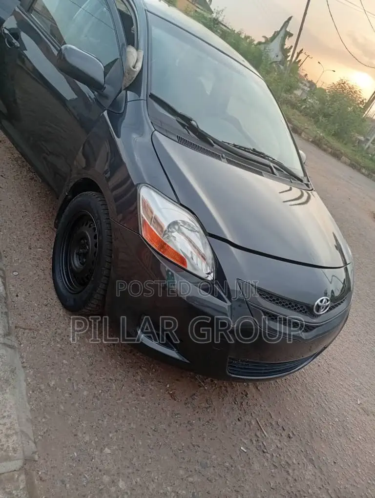 Toyota Yaris 2008 Gray