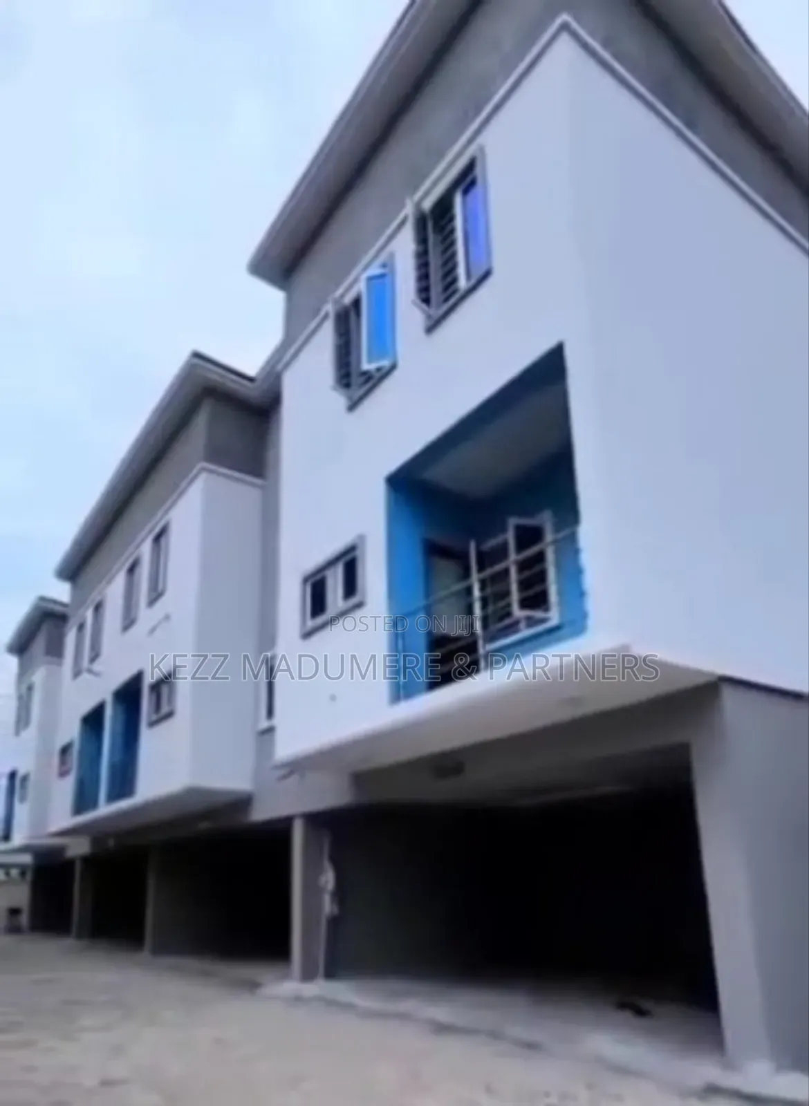 4bdrm Duplex in Dr Peter Odili ,, Port-Harcourt for sale