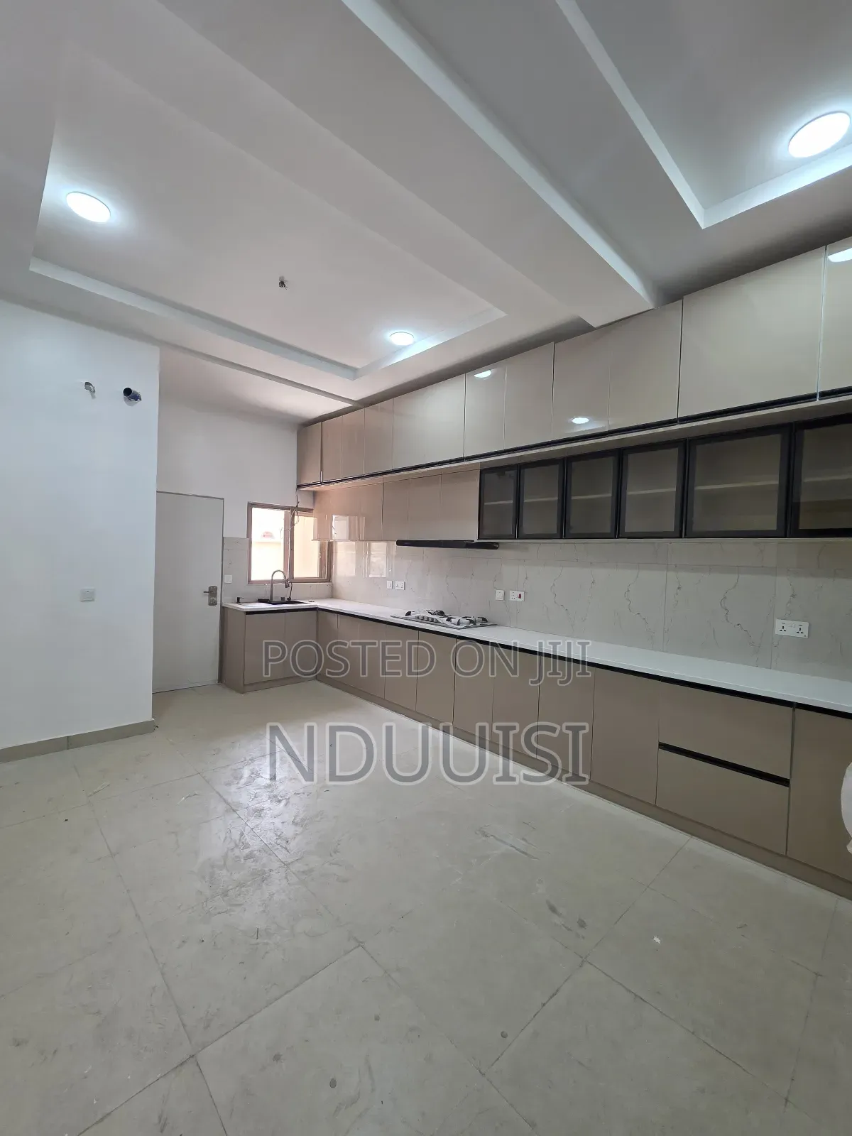 4bdrm Townhouse/Terrace in Dawaki for sale