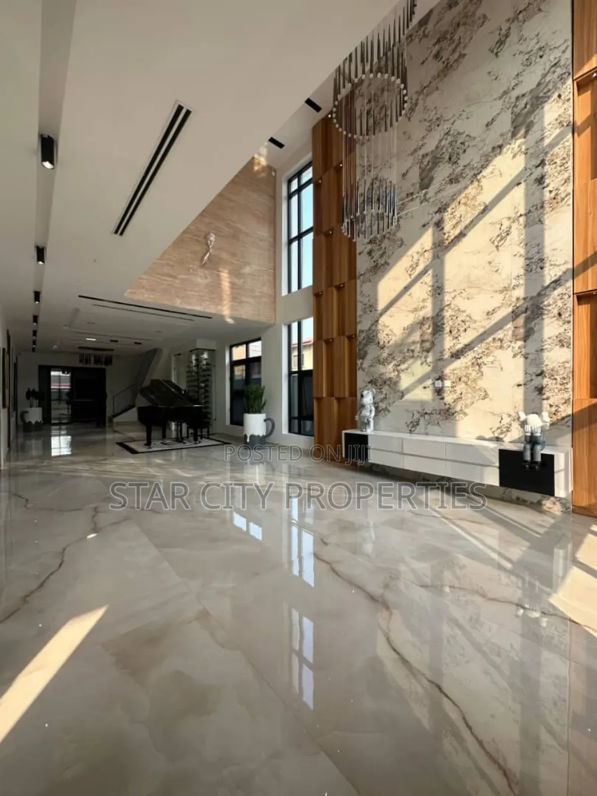 6bdrm Mansion in Park View Estate for sale