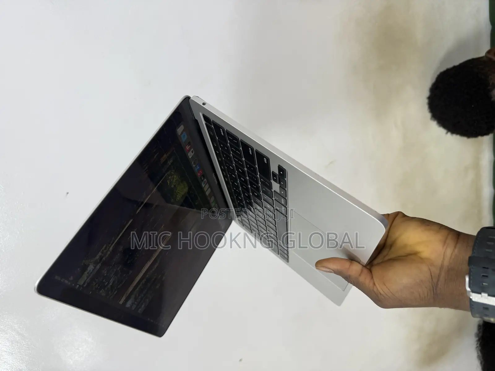 Laptop Apple MacBook Pro 2020 M1 16GB Apple M1 SSD 256GB