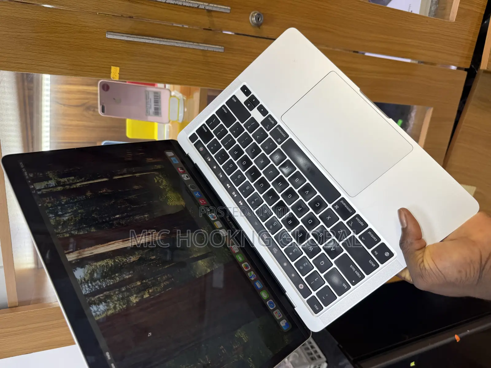 Laptop Apple MacBook Pro 2020 M1 16GB Apple M1 SSD 256GB