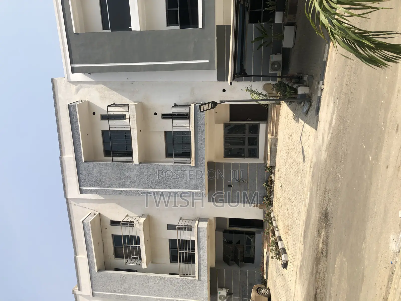 4bdrm Duplex in Garki 2. for sale