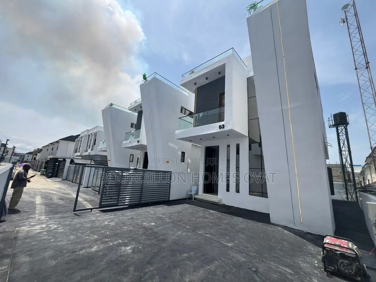 4bdrm Duplex in Ikota for sale