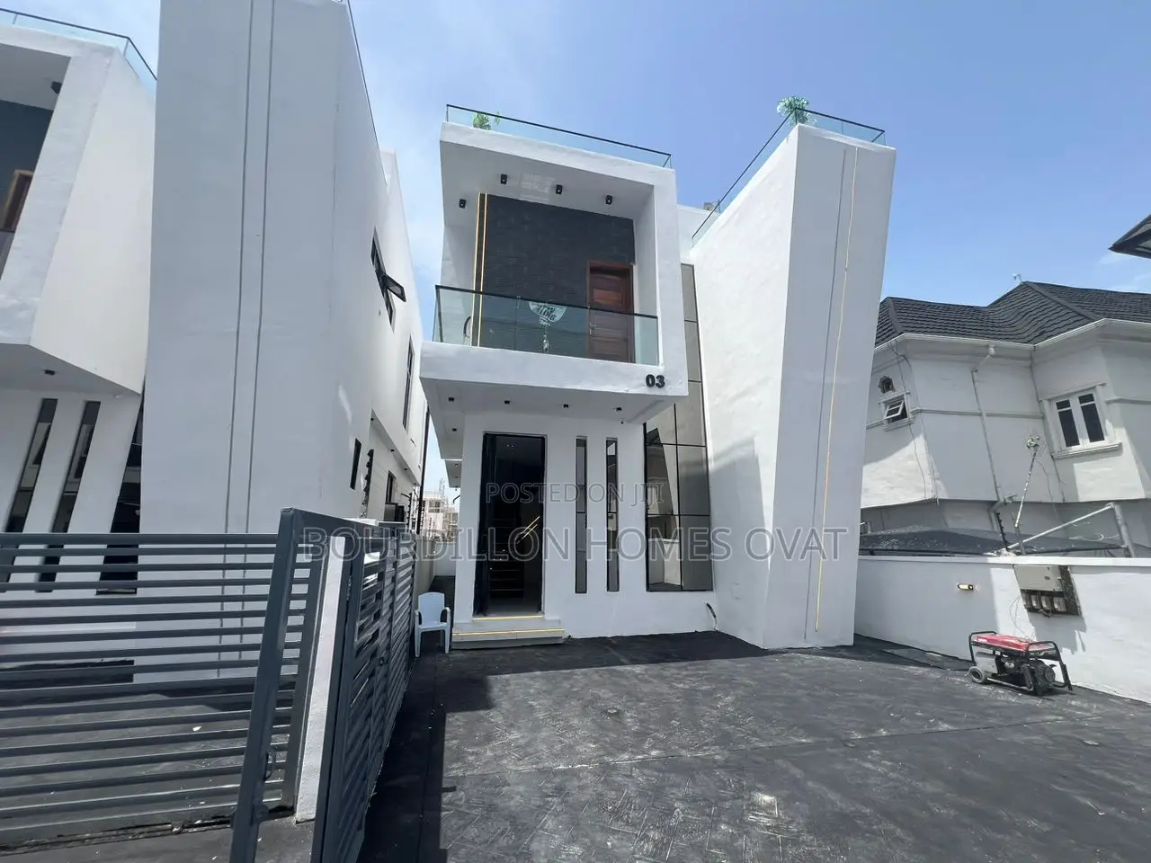 4bdrm Duplex in Ikota for sale